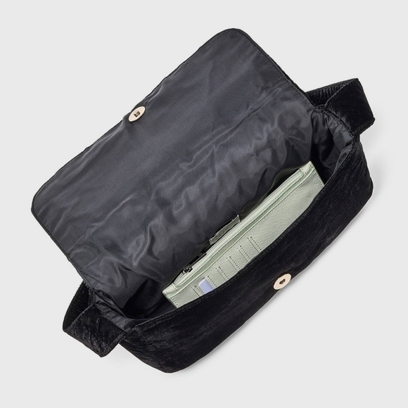 NWT Embellished Leopard Print Flap Shoulder Bag - Picture 2 of 5